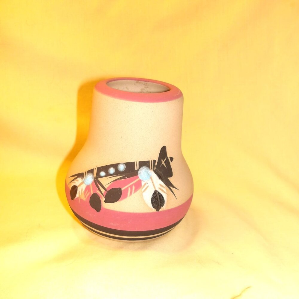 VINTAGE ~~~ ORIGINAL Betty Selby NATIVE POTTERY~~~ Signed